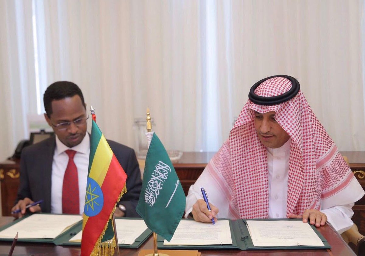 العمل