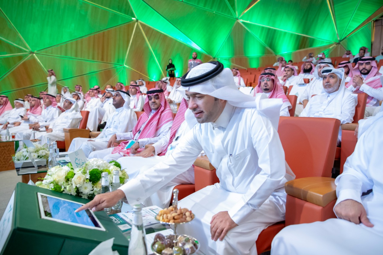 08f244ca-ee81-45e0-a237-020f72db3a00