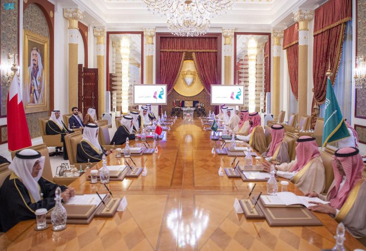ع / سياسي / سمو ولي العهد وولي العهد بمملكة البحرين يرأسان الاجتماع الثاني لمجلس التنسيق السعودي البحريني 1443-05-06(واس)